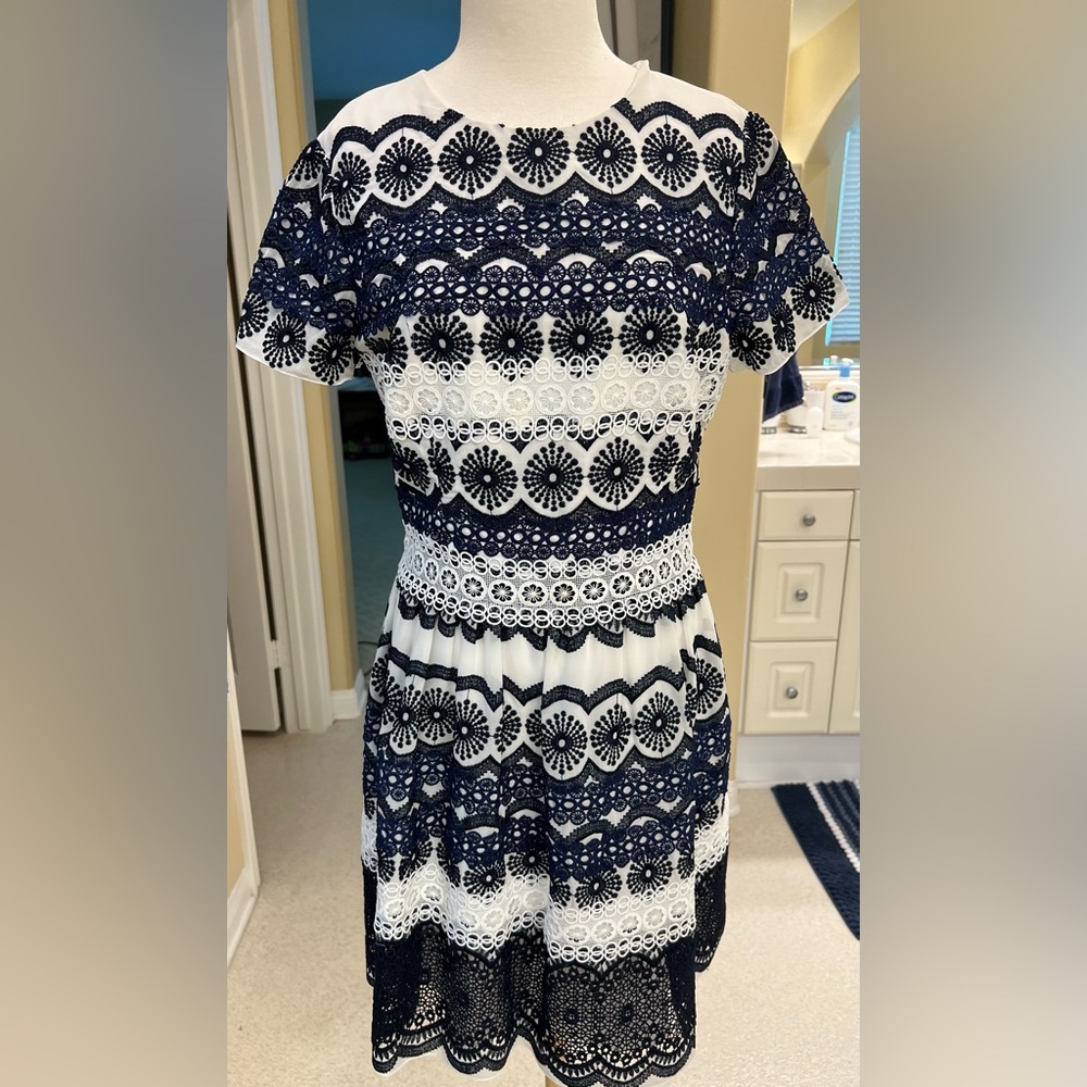 Monique Lhuillier Navy and White Lace Midi Dress